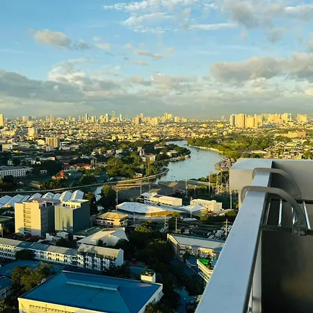 Torre De Manila Aparthotel